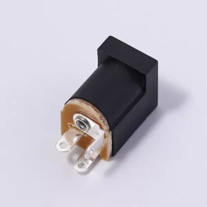 DC power connector