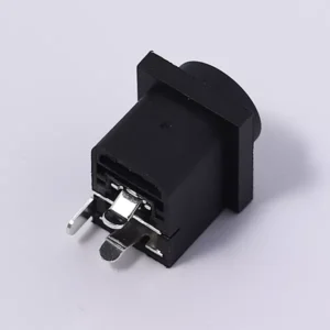 DC power connector