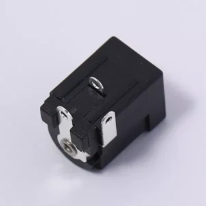 DC power connector